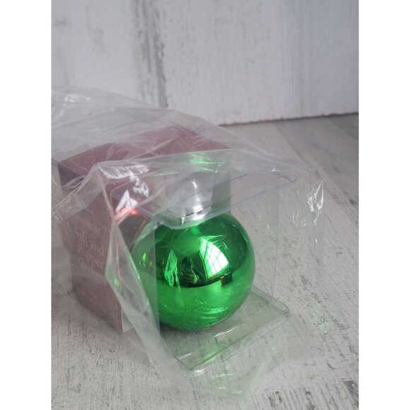 Hallmark salt pepper shakers red green ornament Xmas decor - Picture 4 of 5